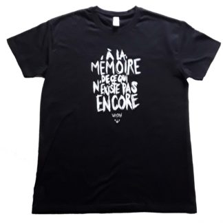 à la mémoire de ce qui n'existe pas encore